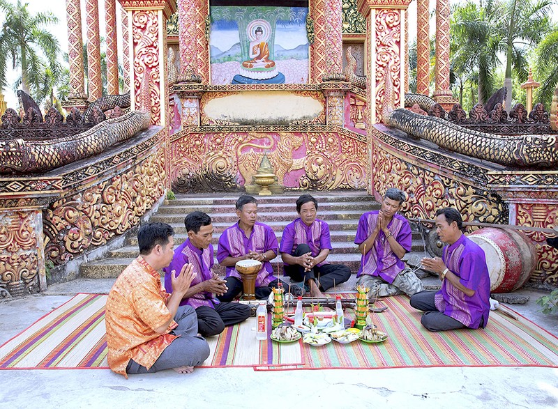 NDO -  “Nghệ thuật nhạc trống lớn của dân tộc Khmer huyện Thới Bình, tỉnh Cà Mau” vừa được Bộ Văn hóa - Thể thao và Du lịch đưa vào danh mục di sản văn hóa phi vật thể cấp quốc gia.