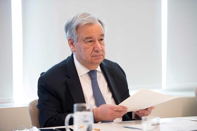 (ĐCSVN) – Ngày 18/11, Tổng thư ký Liên hợp quốc Antonio Guterres kêu gọi ngừng bắn ngay lập tức và thiết lập một khu vực không có vũ khí hạt nhân ở Trung Đông.