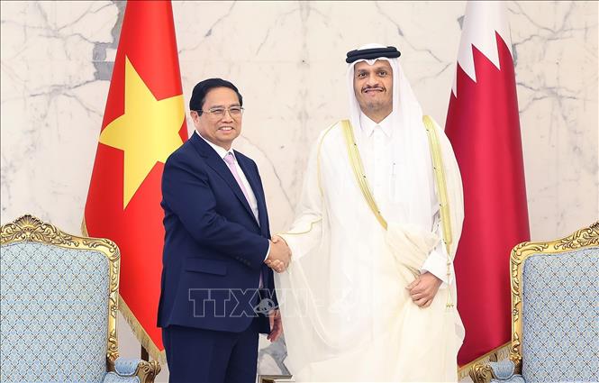 (ĐCSVN) - Nhận lời mời của Ngài Mohammed bin Abdulrahman bin Jassim Al Thani, Thủ tướng kiêm Bộ trưởng Bộ Ngoại giao Nhà nước Qatar, Thủ tướng Chính phủ Phạm Minh Chính và Phu nhân cùng Đoàn Đại biểu Cấp cao Việt Nam đã thực hiện chuyến thăm chính thức tới Qatar từ ngày 30/10 đến ngày 1/11/2024.  Sau đây là toàn văn Thông cáo chung giữa nước Cộng hòa xã hội chủ nghĩa Việt Nam và Nhà nước Qatar: