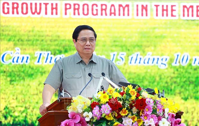 ĐCSVN) - Theo Thủ tướng Phạm Minh Chính, Đề án “Phát triển bền vững một triệu héc-ta lúa chuyên canh chất lượng cao, phát thải thấp gắn với tăng trưởng xanh vùng Đồng bằng sông Cửu Long đến năm 2030” hết sức ý nghĩa với người nông dân vùng Đồng bằng sông Cửu Long...