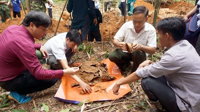  Khai quật khu vực an táng ban đầu 13 liệt sĩ ở Bắc Kạn 