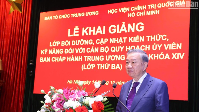  Khai giảng Lớp bồi dưỡng cán bộ quy hoạch Ủy viên Trung ương khóa XIV (lớp thứ 3) 