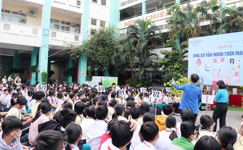  Hội chứng chỉ trích, chê bai trên mạng xã hội 