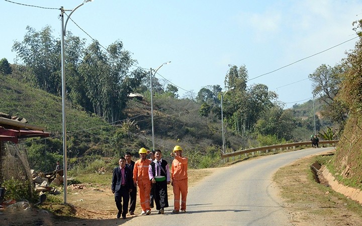  Xuân về, điện sáng vùng biên giới Lao Khô 