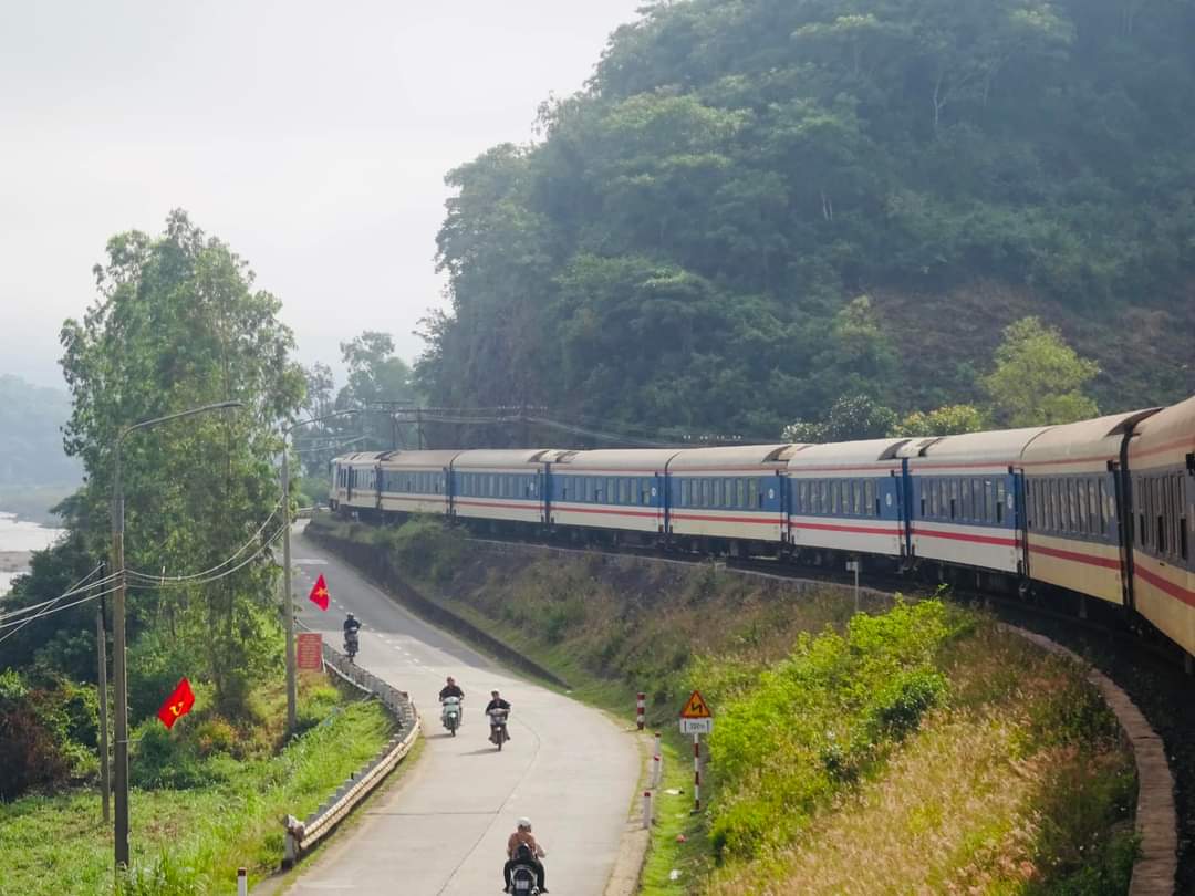 (ĐCSVN) - Ngày 12/12, Sở GTVT Đồng Nai có văn bản gửi Bộ GTVT về việc góp ý hồ sơ báo cáo nghiên cứu tiền khả thi dự án đường sắt Thủ Thiêm - Long Thành. Trong đó, Đồng Nai thống nhất phương án hướng tuyến dự án theo hồ sơ báo cáo nghiên cứu tiền khả thi.