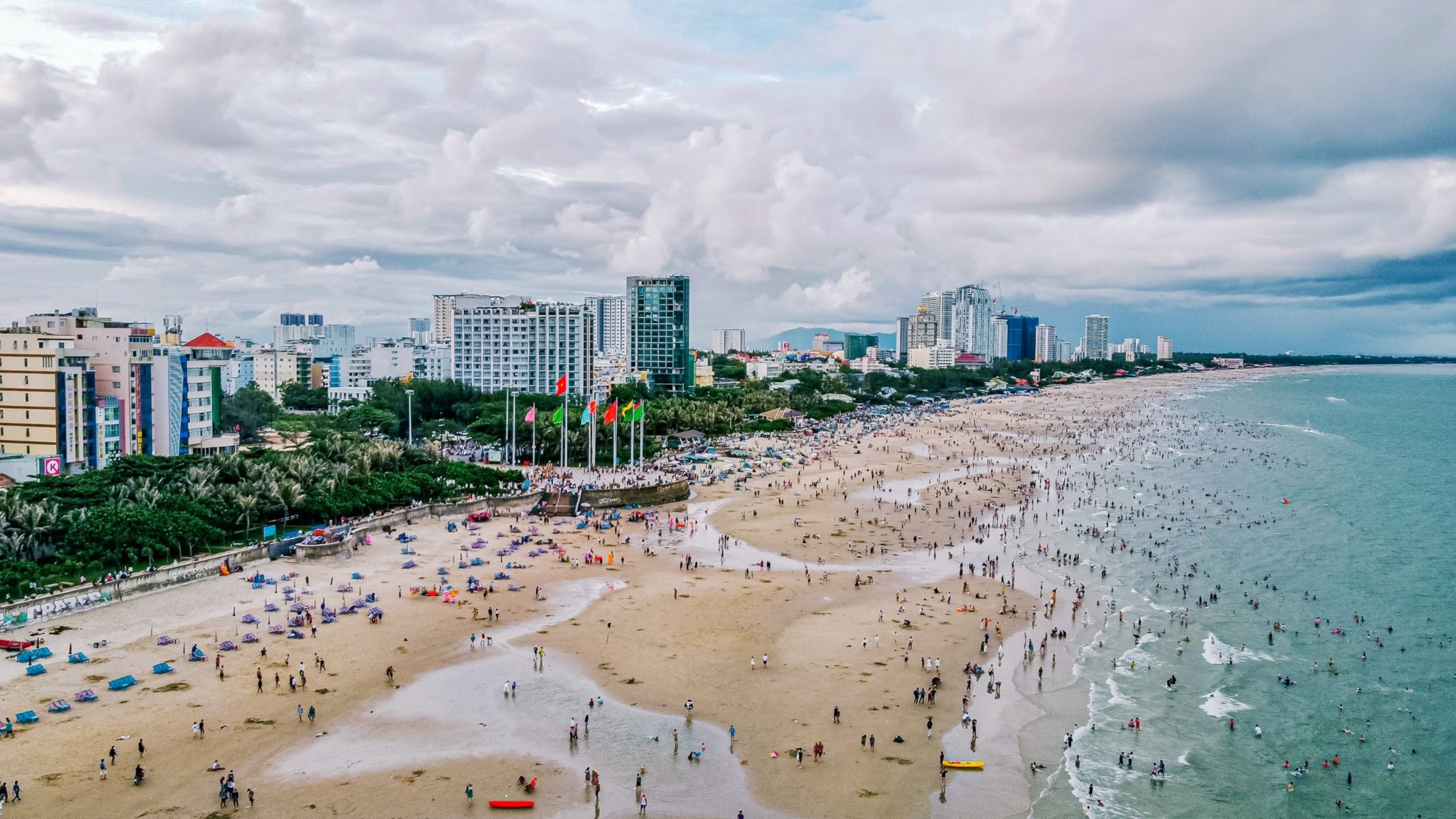 (ĐCSVN) - Đó là một trong những mục tiêu ngành du lịch Bà Rịa - Vũng Tàu đặt ra tại kế hoạch thực hiện Nghị quyết số 3874 của Ban cán sự đảng UBND tỉnh về lãnh đạo, chỉ đạo công tác phát triển du lịch vừa được UBND tỉnh ban hành.