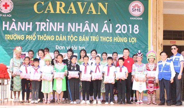  Caravan hành trình nhân ái và sẻ chia yêu thương 