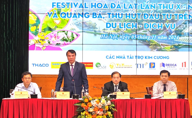 (ĐCSVN) - Festival Hoa Đà Lạt lần thứ X - năm 2024 không chỉ là ngày hội của nhân dân các dân tộc tỉnh Lâm Đồng, mà còn là nơi gặp gỡ của du khách đến trải nghiệm những giá trị văn hoá - du lịch độc đáo, riêng có của Đà Lạt. Đồng thời, tiếp tục khẳng định, tôn vinh những giá trị về hoa và nghề trồng hoa; tạo thêm cơ hội cho những người trồng, sản xuất, kinh doanh hoa và nông sản đặc thù của Lâm Đồng nâng cao giá trị gia tăng.