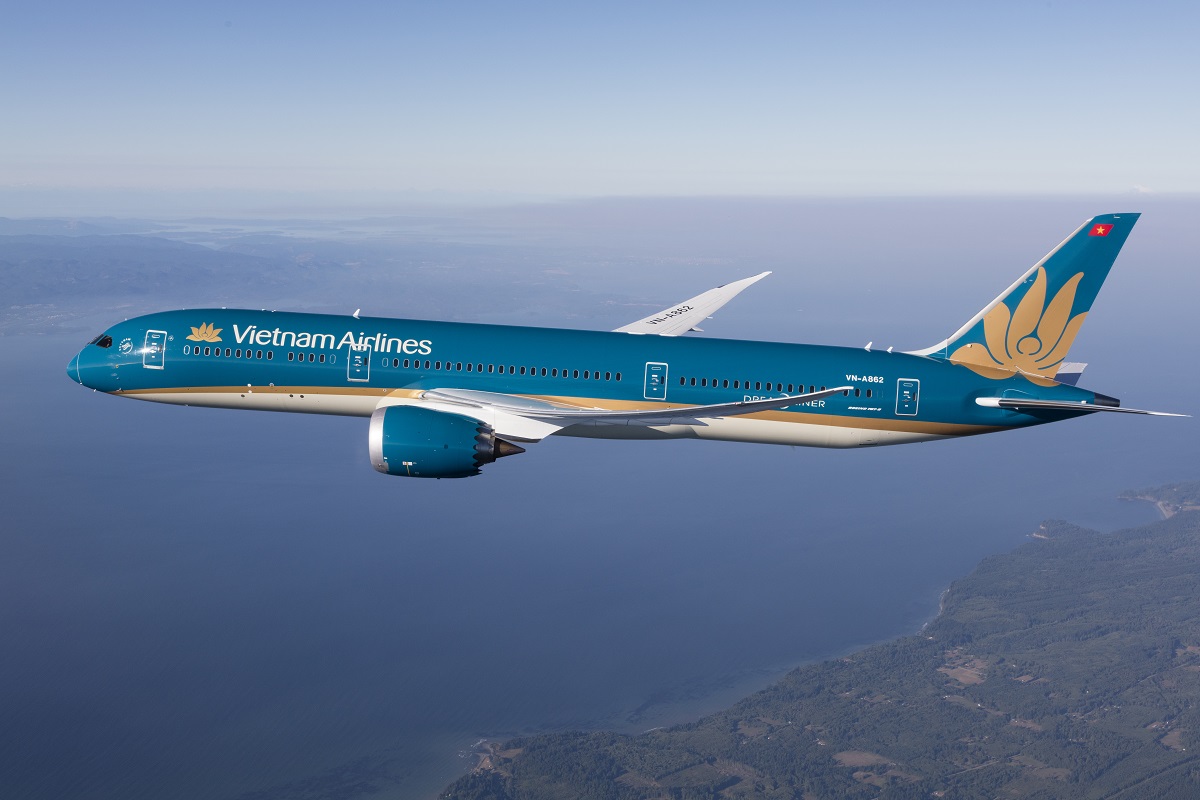 (ĐCSVN) - Vietnam Airlines sẽ chính thức mở đường bay thẳng từ Hà Nội đến thành phố Milan (Ý) từ ngày 01/7/2025. Với đường bay mới này, Hãng hàng không Quốc gia trở thành hãng bay Việt Nam đầu tiên và duy nhất khai thác đường bay thẳng đến Ý.