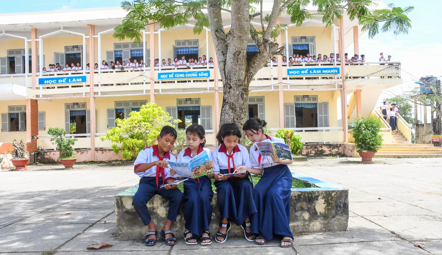 (ĐCSVN) - Trong những năm qua, tỉnh Sóc Trăng đã thực hiện tốt việc quản lý nhà nước về công tác dân tộc. Nhờ đó, các chương trình, chính sách dành cho vùng đồng bào dân tộc thiểu số (DTTS) được thực hiện đầy đủ, kịp thời, hiệu quả, nâng cao đời sống vật chất, tinh thần của đồng DTTS trên địa bàn tỉnh.