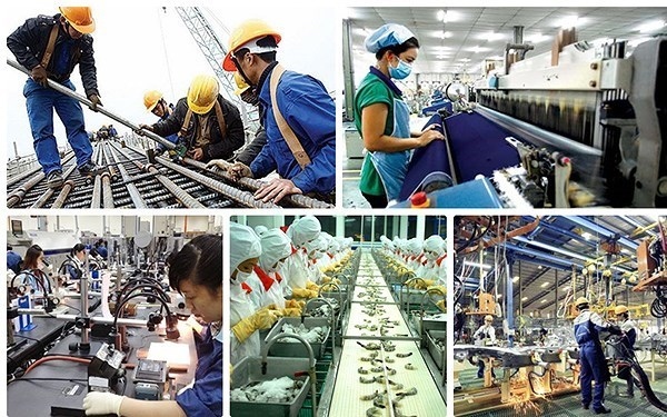 (ĐCSVN) - Theo Ngân hàng Thế giới, tốc độ tăng trưởng kinh tế Việt Nam năm 2024 dự kiến sẽ cao hơn, ở mức 6,1%, nhờ sự phục hồi xuất khẩu các mặt hàng chế tạo chế biến, du lịch, tiêu dùng và đầu tư.