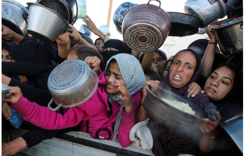 (ĐCSVN) -  Cơ quan Liên hợp quốc về người tị nạn Palestine (UNRWA) ngày 1/12 thông báo tạm dừng việc cung cấp viện trợ thông qua cửa khẩu Kerem Shalom giữa Israel và Gaza do lo ngại về vấn đề an toàn.