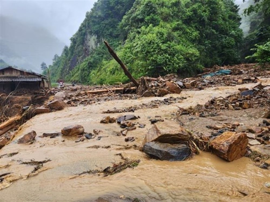 (ĐCSVN) – Hàng triệu người ở Đông Nam Á đang phải đối mặt với tình trạng ngập lụt, thiệt hại về người và của sau khi siêu bão Yagi, cơn bão được đánh giá là lớn nhất châu Á trong năm 2024 đổ bộ. Bên cạnh đó, những diễn biến liên quan đến dịch bệnh đậu mùa khỉ (mpox) tiếp tục thu hút sự chú ý của dư luận thế giới trong tuần (9-15/9).