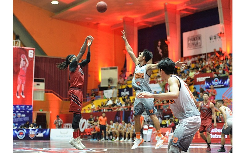  VBA 2019: Danang Dragons tiếp tục nhận thất bại trước Thang Long Warriors 