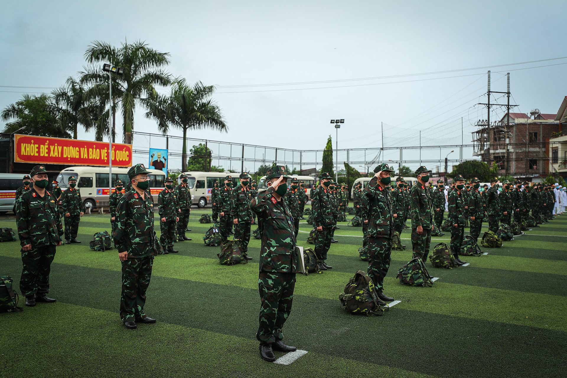 (ĐCSVN)- Mùa thu năm 1945 hưởng ứng lời kêu gọi “Tổng khởi nghĩa” của Chủ tịch Hồ Chí Minh toàn dân đoàn kết, đồng loạt đứng lên lật đổ ách thống trị của phát xít Nhật, đánh đuổi thực dân Pháp..., mở ra kỷ nguyên mới - kỷ nguyên độc lập, tự do cho dân tộc. Mùa thu năm nay, hưởng ứng lời kêu gọi của Tổng Bí thư Nguyễn Phú Trọng toàn dân đoàn kết phòng chống dịch Covid-19, chúng ta lại tin tưởng về một mùa thu đại thắng, mùa thu lịch sử năm 2021.