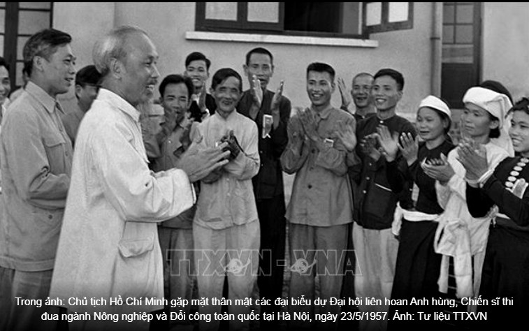 (ĐCSVN) – Chủ tịch Hồ Chí Minh chỉ rõ: “Bổn phận của người dân Việt Nam, bất kỳ sĩ, nông, công, thương, binh; bất kỳ làm việc gì, đều cần phải thi đua nhau: Làm cho mau, làm cho tốt, làm cho nhiều…”.