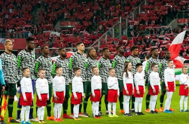 NDO -  NDĐT - World Cup 2018 sẽ là lần thứ 6 “những chú đại bàng xanh" Nigeria được góp mặt trong ngày hội bóng đá lớn nhất hành tinh. Hy vọng của đội bóng châu Phi ở mùa hè nước Nga sẽ được đặt vào dàn cầu thủ trẻ triển vọng với nhiều gương mặt lần đầu tiên dự World Cup.