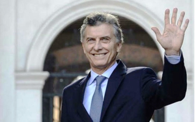 Lần đầu tiên, ông Mauricio Macri trên cương vị là Tổng thống Argentina có chuyến thăm Việt Nam. Chuyến thăm sẽ là dấu mốc quan trọng trong quan hệ giữa hai nước, đặc biệt khi hai nước vừa kỷ niệm 45 năm thiết lập quan hệ ngoại giao vào năm 2018.