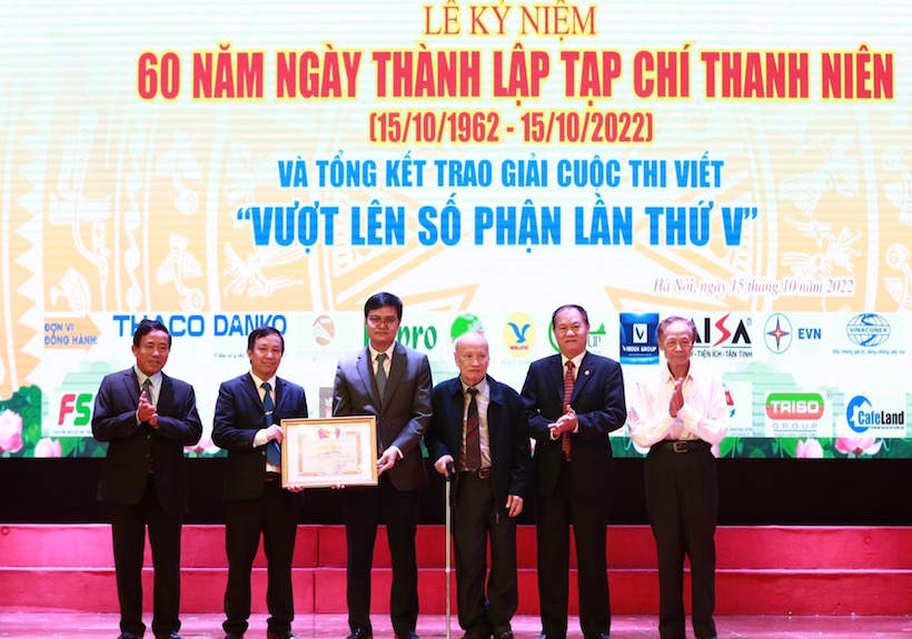 (ĐCSVN) - Tạp chí Thanh niên phải tiếp tục bám sát tôn chỉ mục đích; quan tâm đầu tư cho các chuyên mục, tuyến bài viết lý luận sâu sắc để tuyên truyền, giáo dục cho cán bộ, đoàn viên, thanh niên hiểu đúng và thực hiện tốt các chủ trương, đường lối của Đảng, chính sách pháp luật của Nhà nước về công tác thanh niên.