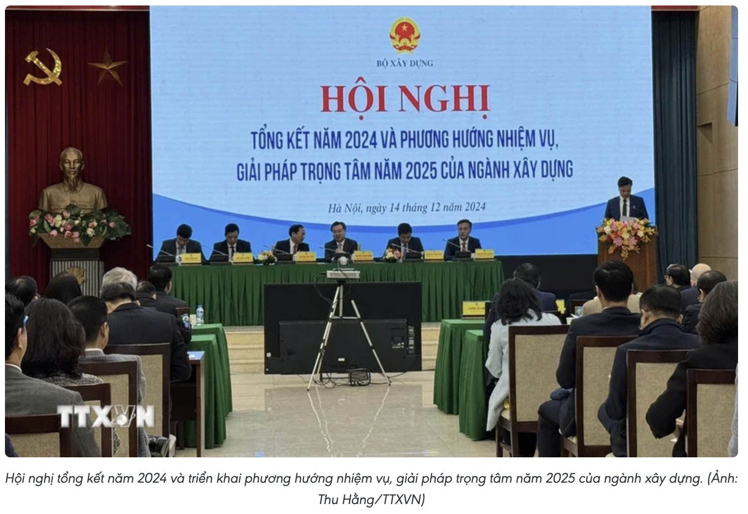 (ĐCSVN) - Thái Lan: Đánh bom tại lễ hội làm hơn 40 người thương vong; Người dân Hàn Quốc tổ chức biểu tình trên toàn quốc yêu cầu luận tội Tổng thống; Bộ Xây dựng và Bộ Giao thông Vận tải sau sáp nhập giảm 40% số đầu mối… là tin tức đáng chú ý diễn ra ngày 14/12.