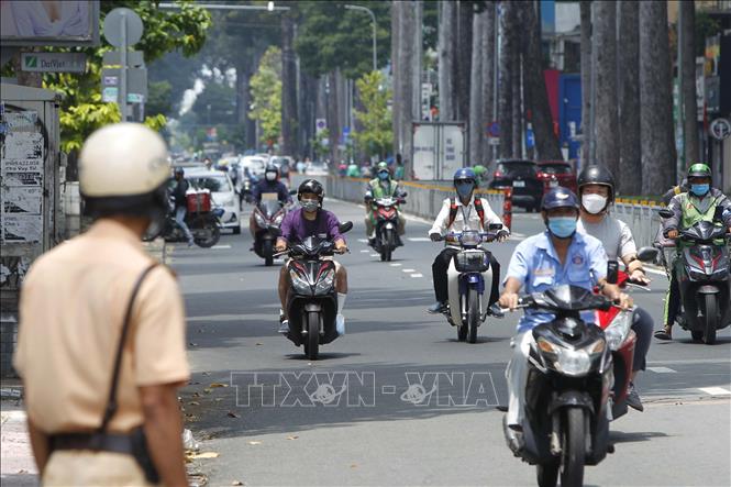 (ĐCSVN) - Thành phố Hồ Chí Minh tăng cường một số biện pháp phòng, chống dịch từ 0 giờ ngày 23/8; Hà Nội kéo dài thời gian thực hiện giãn cách xã hội đến 6 giờ ngày 6/9; Thành phố Hồ Chí Minh: Triệt phá đường dây buôn bán thuốc điều trị COVID-19 giả; Ấn Độ phê duyệt sử dụng khẩn cấp vaccine sử dụng công nghệ ADN đầu tiên trên thế giới; Tình hình Afghanistan: Taliban sẽ công bố cơ cấu chính phủ mới trong vài tuần tới,…là một số tin tức đáng chú ý trong ngày 21/8.