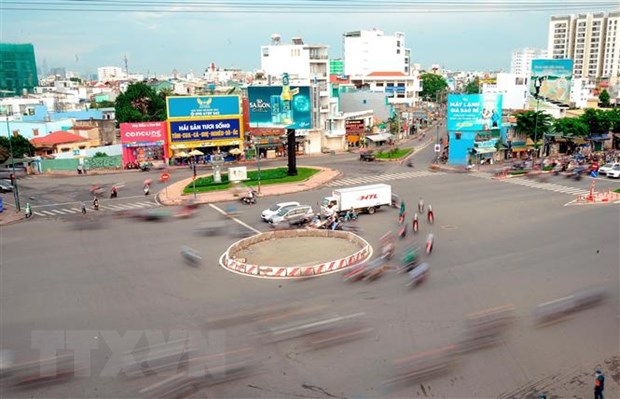 (ĐCSVN) - TP. Hồ Chí Minh tiếp tục giãn cách xã hội thêm 2 tuần; Bộ Công an điều tra vụ báo điện tử VOV bị tấn công mạng; nhiều bang của Mỹ lần đầu ghi nhận số ca tử vong vượt số trẻ được sinh ra trong năm 2020… là những tin đáng chú ý trong ngày 14/6.