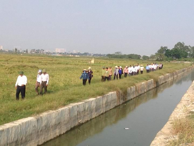 (ĐCSVN) - Thời gian qua, những sai phạm xoay quanh thực hiện chính sách hỗ trợ thủy lợi phí đã và đang thu hút sự chú ý của dư luận, nhất là người dân ở các vùng nông thôn. 