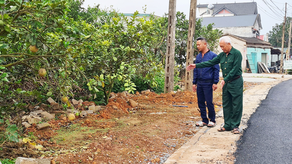 (ĐCSVN) - Không ngại khó, đồng chí Ngô Quang Ngơn (SN 1953), Bí thư Chi bộ thôn Giành Cũ, xã Quý Sơn (Lục Ngạn - Bắc Giang) đã làm tốt công tác dân vận. Qua đó góp phần cùng chi ủy, ban lãnh đạo thôn hoàn thành tốt nhiệm vụ được giao.