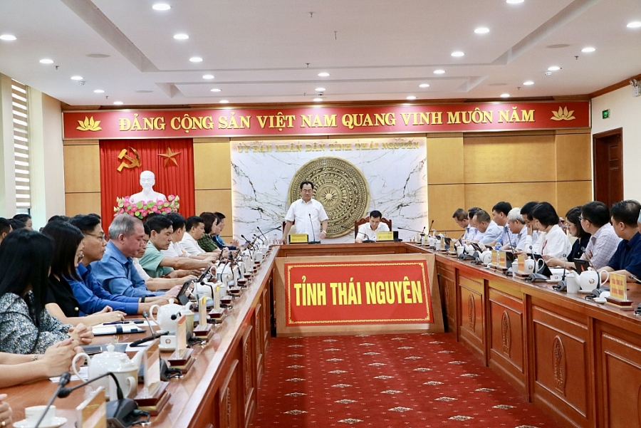 (ĐCSVN) - Thứ trưởng Bộ Khoa học và Công nghệ (KH&CN) Bùi Thế Duy cùng đoàn công tác vừa có cuộc làm việc với UBND tỉnh Thái Nguyên về thúc đẩy hoạt động chuyển giao, làm chủ, phát triển công nghệ từ nước ngoài và kết nối đổi mới sáng tạo trên địa bàn tỉnh. 