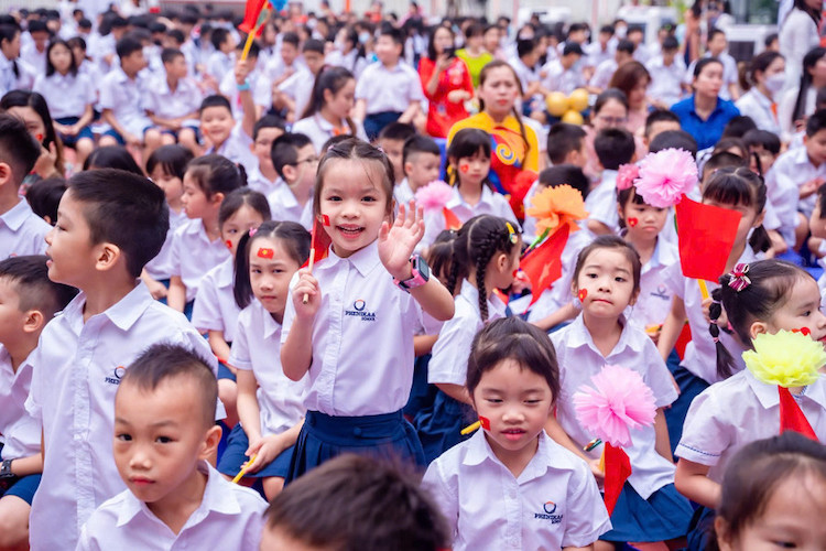 (ĐCSVN) - Hôm nay (5/9), hoà chung không khí tưng bừng của 