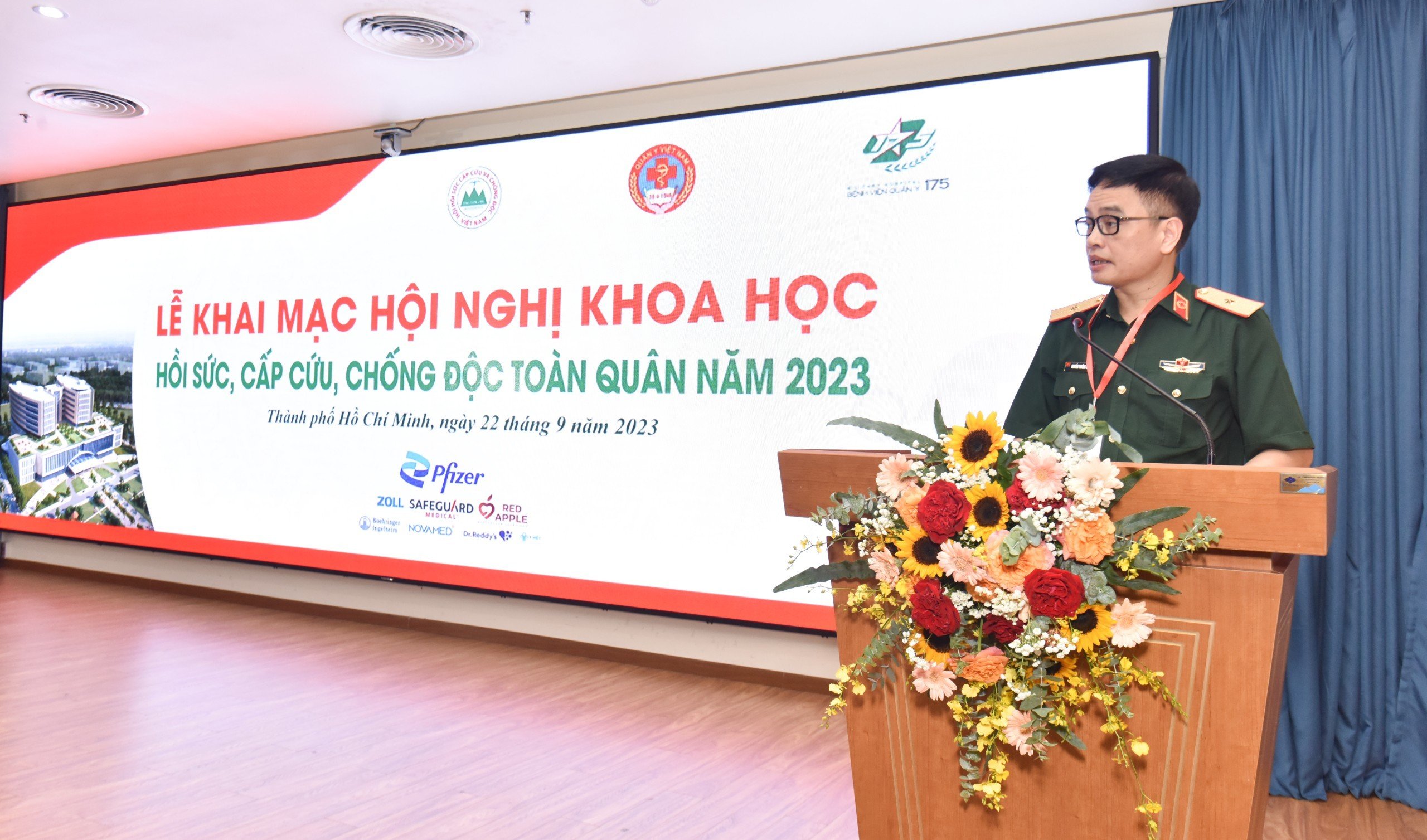 (ĐCSVN) - Hội nghị khoa học hồi sức, cấp cứu, chống độc toàn quân năm 2023 đã nhận được nhiều đề tài, sáng kiến, báo cáo khoa học tham gia. Ban tổ chức đã lựa chọn 48 báo cáo có chiều sâu, có giá trị thuộc các lĩnh vực trong chuyên ngành hồi sức, cấp cứu và chống độc để biên soạn Kỷ yếu hội nghị và đăng tạp chí Y học Quân sự.