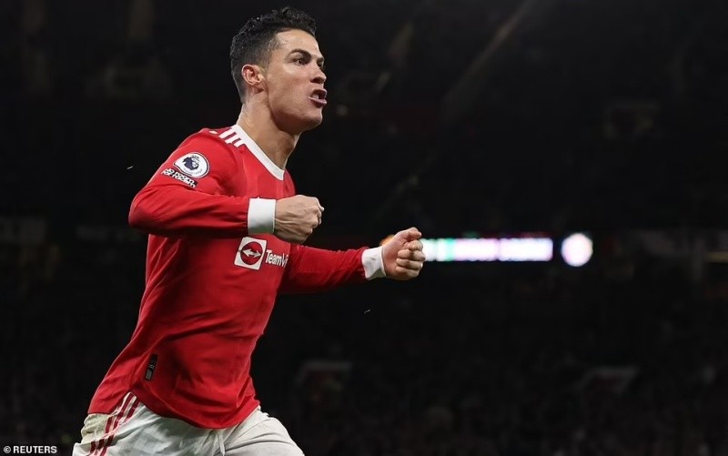  Ronaldo và đêm rực rỡ 