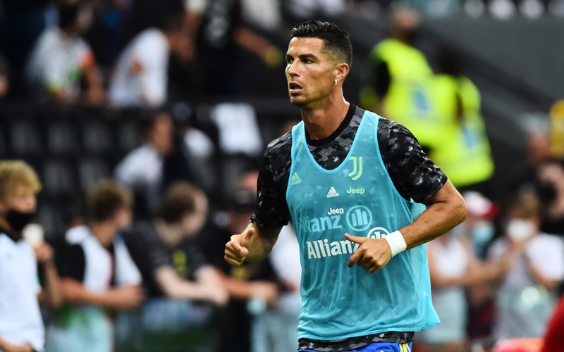  Ronaldo sẽ ở lại Juventus đến hết mùa giải 