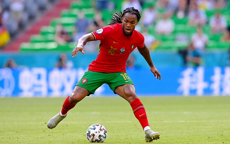  Đỉnh cao, vực sâu và sự hồi sinh của “quái vật” Renato Sanches 