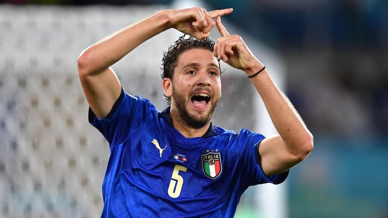  Locatelli, người hùng mới của Azzurri 