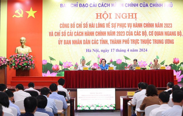 ​(ĐCSVN) - Kết quả cho thấy, ở khối các bộ, cơ quan ngang bộ, Bộ Tư pháp dẫn đầu bảng Chỉ số cải cách hành chính năm 2023, đạt 89,95%; đứng cuối bảng là Bộ Công Thương, đạt 78,03%.