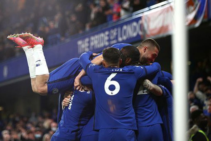  Chelsea thắng Leicester 2-1 