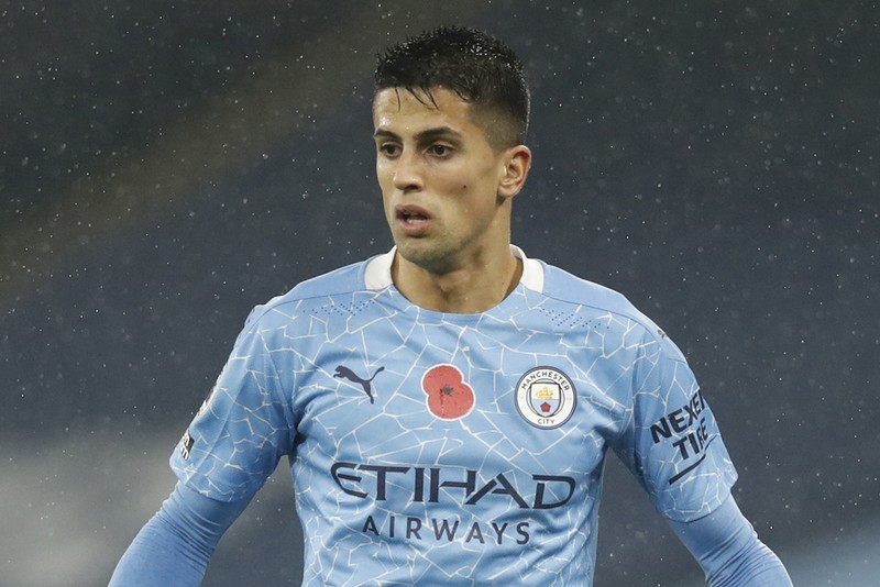  Joao Cancelo: Khi người thừa trở thành người hùng 