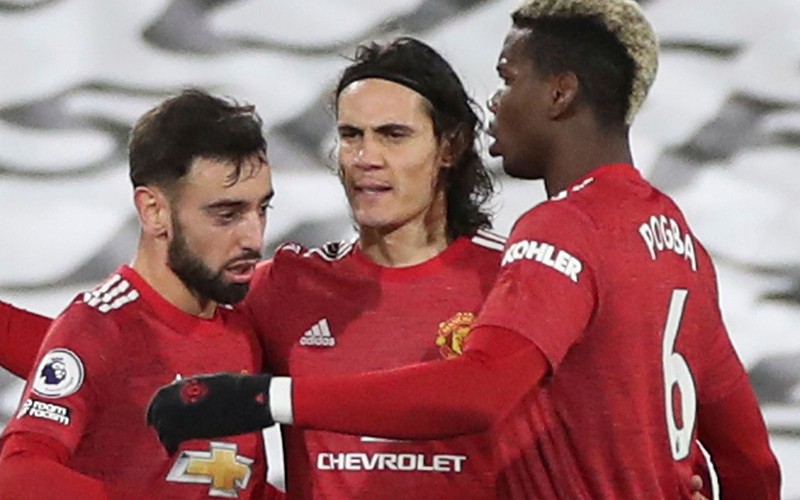  Man United giành lại ngôi đầu 