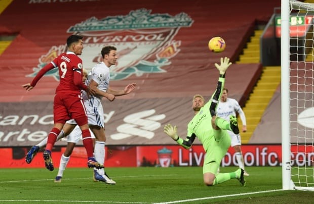  Liverpool thắng đậm Leicester 3-0 