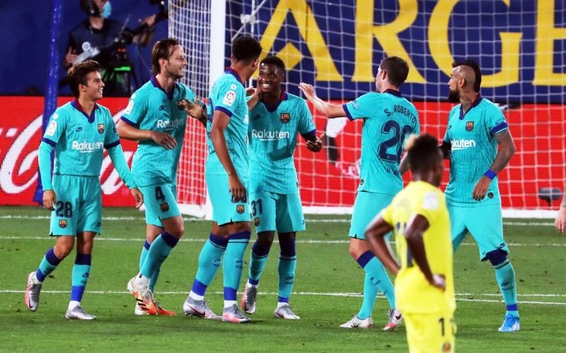  Đè bẹp Villarreal, Barcelona giải tỏa áp lực 