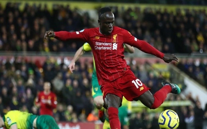  Thắng nhẹ Norwich 1-0, Liverpool chạm tay vào cúp vô địch 