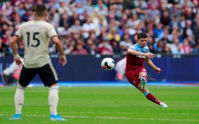  West Ham đá bại Man United 2-0 