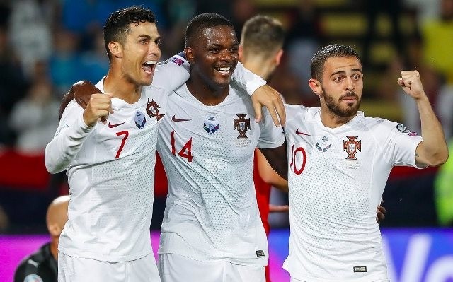  Ronaldo lập công, Bồ Đào Nha giành chiến thắng 4-2 trước Serbia 