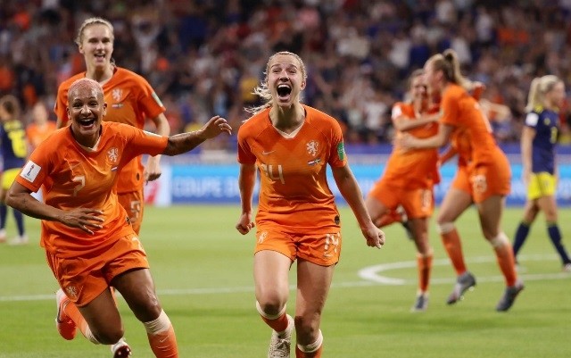  Bàn thắng hiệp phụ đưa Hà Lan vào chung kết World Cup nữ 2019 