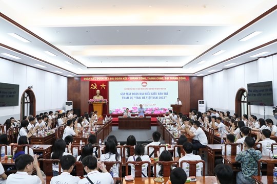 (ĐCSVN) - Ngày 19/7, Trại hè Việt Nam 2023 đã chính thức khởi động với những hoạt động đầu tiên tại Thủ đô Hà Nội. 