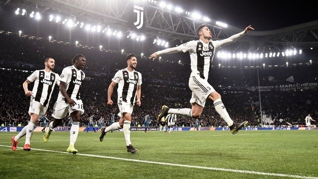  C. Ronaldo đưa Juventus vào tứ kết, Man City “hủy diệt” Schalke 