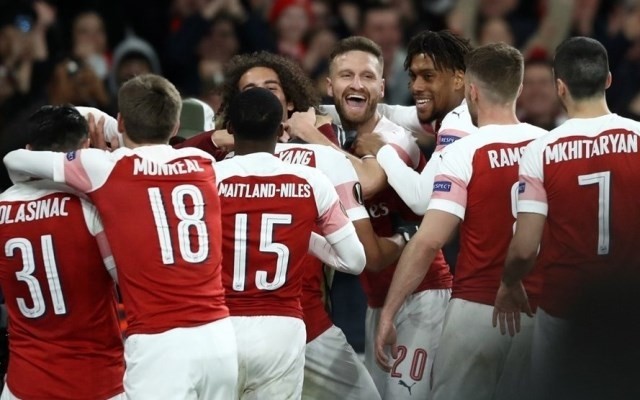  Vượt khó thành công, Arsenal ngược dòng vào tứ kết Europa League 