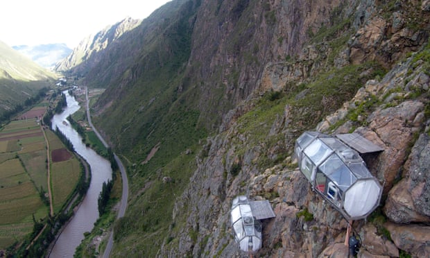 (ĐCSVN) – Leo lên dãy Andes ở Peru chỉ là một nửa thú vị của hành trình khám phá nơi đây. Qua đêm tại “khách sạn treo” bên vách núi sẽ khiến cho cuộc phiêu lưu của du khách thực sự trở nên trọn vẹn!