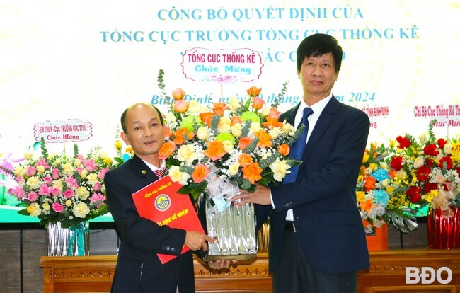 Hội nghị công bố quyết định về công tác cán bộ của Cục Thống kê tỉnh Bình Định